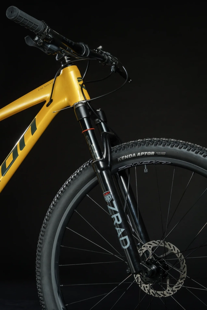 zion_strik_amarilla_04