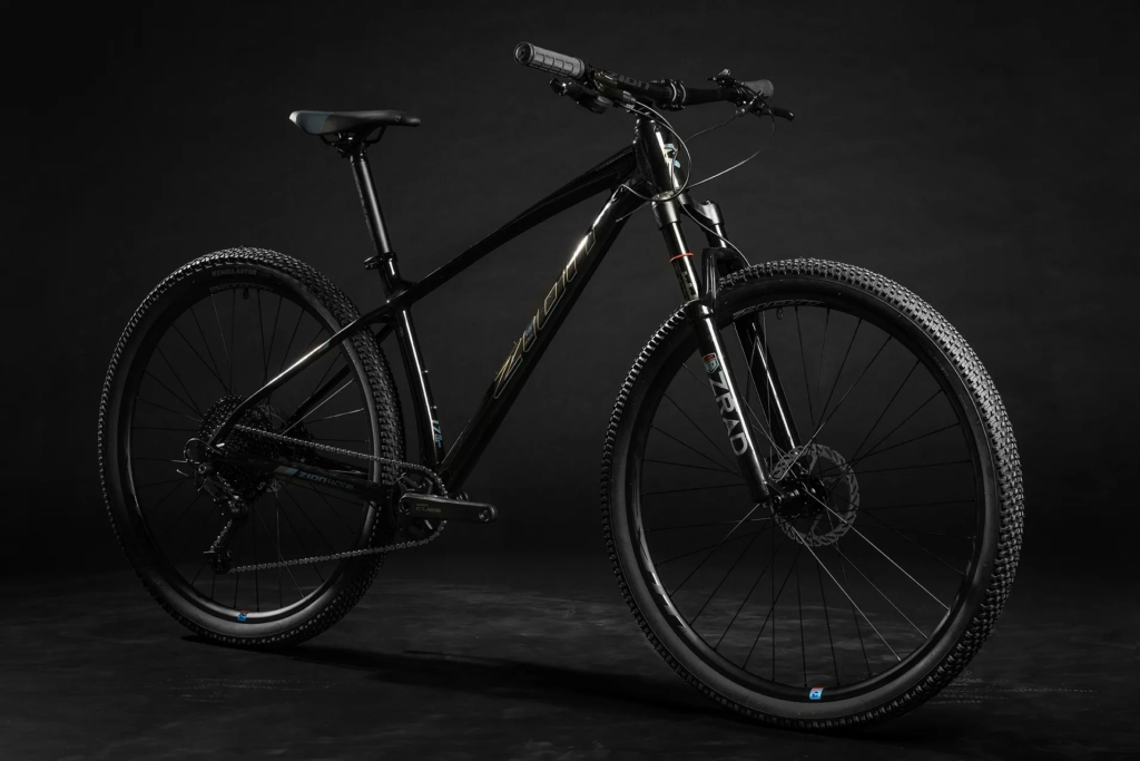 zion_strix_gt_negra_02