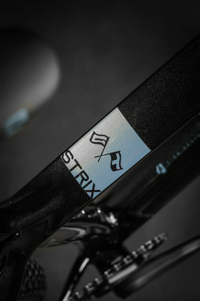 zion_strix_gt_negra_09